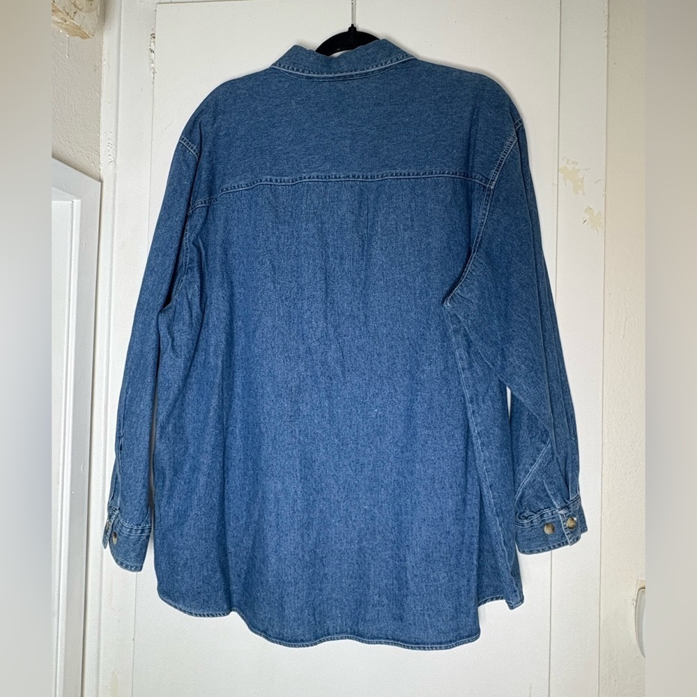 Bobbie Brooks Blue Denim Shirt with Embroidered Christmas Teddy Bears Size 18/20 - Picture 6 of 16